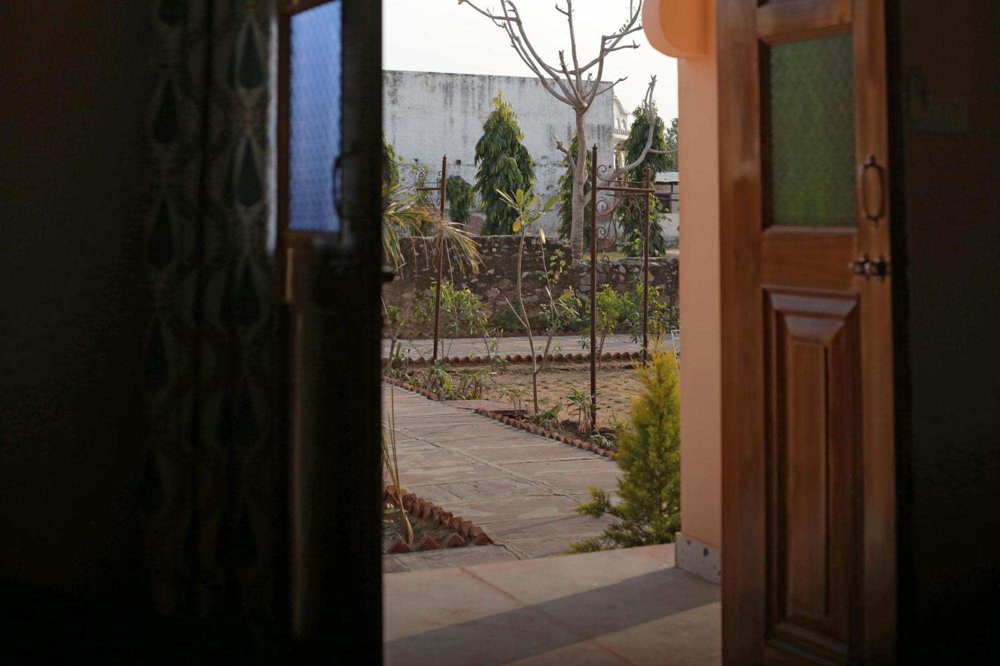 Kothipushkar Bed & Breakfast Exterior photo